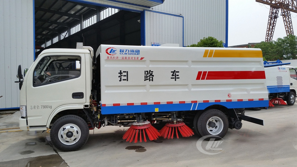 不上牌東風(fēng)福瑞卡掃路車
