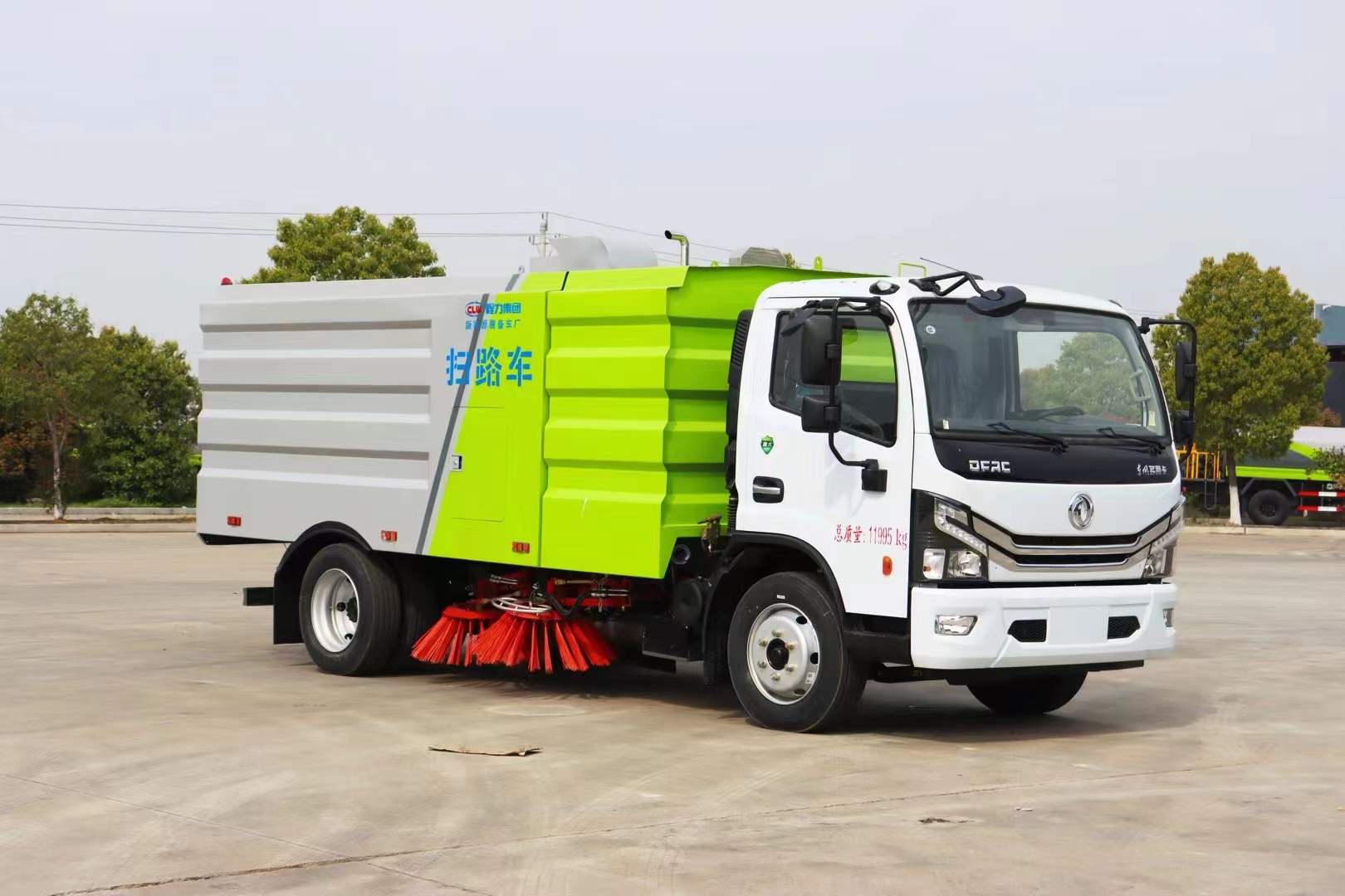 東風(fēng)大多利卡掃路車(chē)